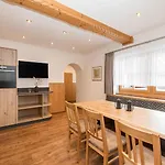 Hotel apartamentowy - Florian 3*