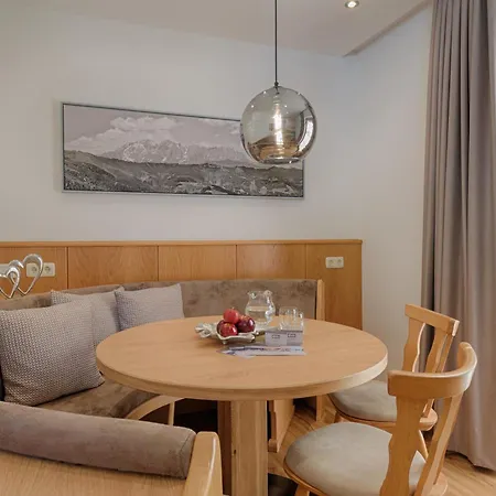 - Florian 公寓式酒店 3*