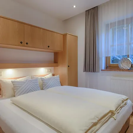 - Florian 蓬高圣约翰